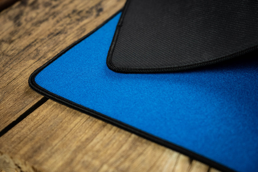 Sewn-Edge Basic Close-Up Pad by TCC Presents